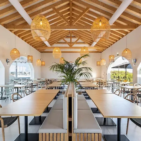 Eden & 4* アルブフェイラ