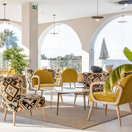 Eden & リゾート 4*