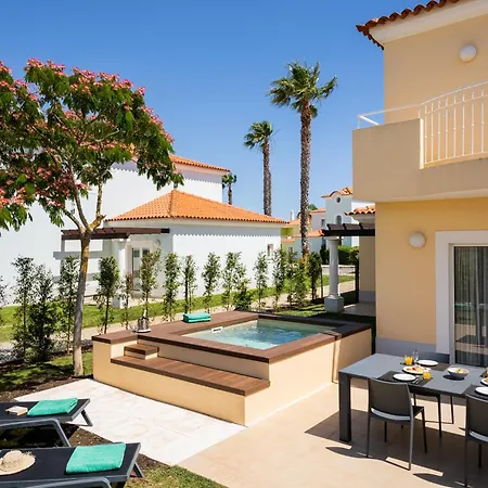 リゾート Eden & 4*